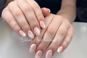 Venus Nails and beauty beecroft image