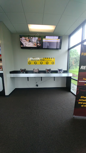 Go-Kart Track «Autobahn indoor Speedway & Events - Baltimore North / White Marsh, MD», reviews and photos, 8415 Kelso Dr #100, Essex, MD 21221, USA