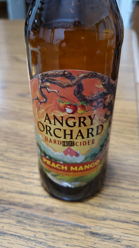 Wine Store «Wine Country», reviews and photos, 601 W Union Ave # 2, Bound Brook, NJ 08805, USA