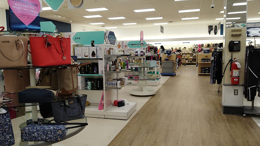 Department Store «Marshalls & HomeGoods», reviews and photos, 4950 Hadley Center Dr, South Plainfield, NJ 07080, USA