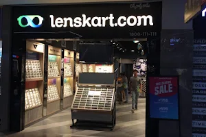 Lenskart.com at SRMT Mall image