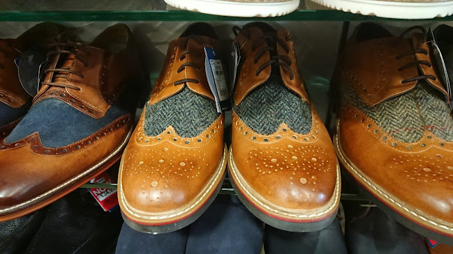 Reviews of Pavers Shoes in Plymouth - Shoe store