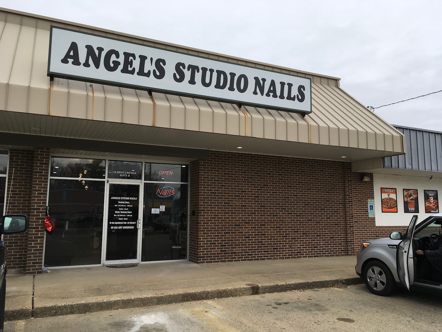 Angel's Studio Nails