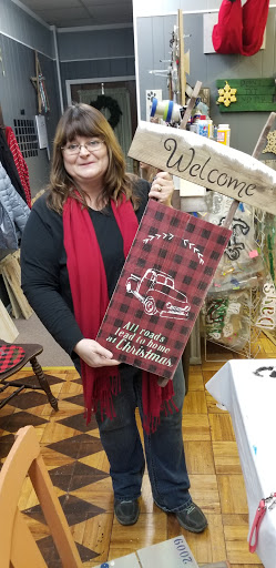 Furniture Store «drab to Fab Furnishings», reviews and photos, 209 S Main St, Winchester, IN 47394, USA