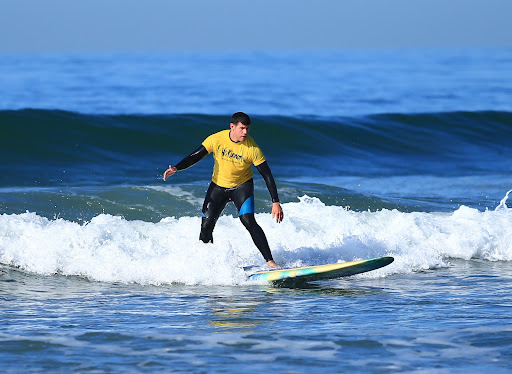 McKinnon Surf & SUP Lessons