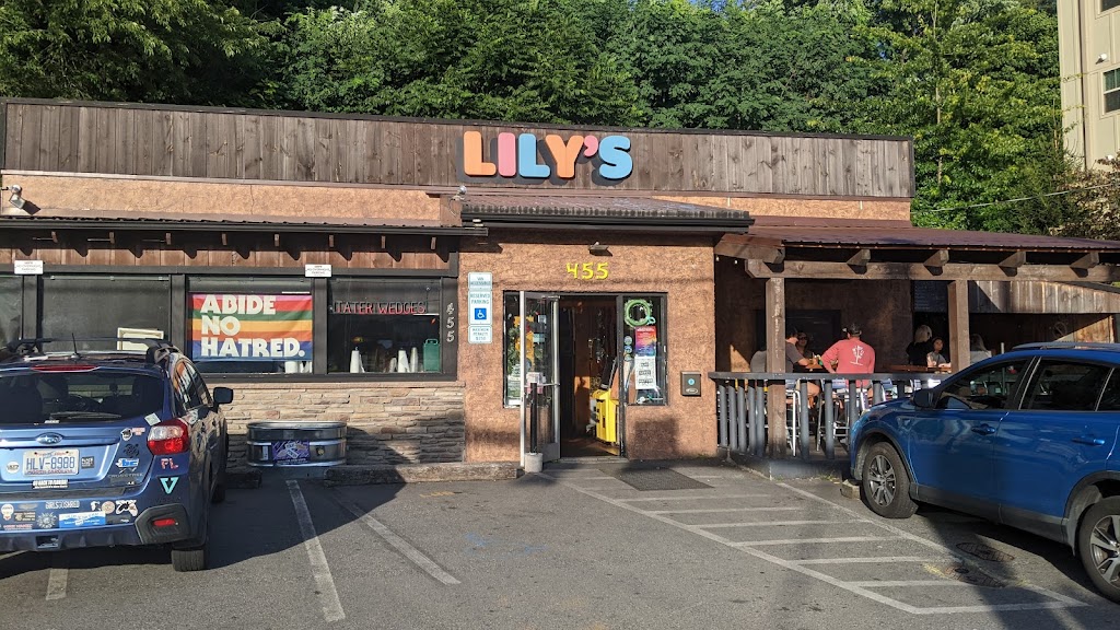 Lily's Snack Bar 28607