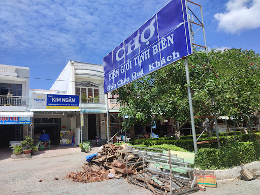 Top 20 mẫu cửa hàng đẹp Huyện Tịnh Biên An Giang 2022