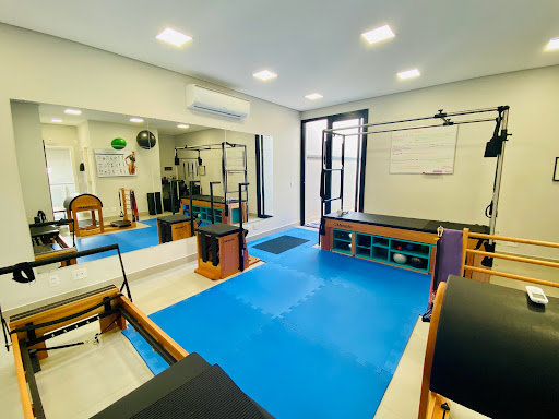 Logo da empresa - Cá Beduschi Pilates