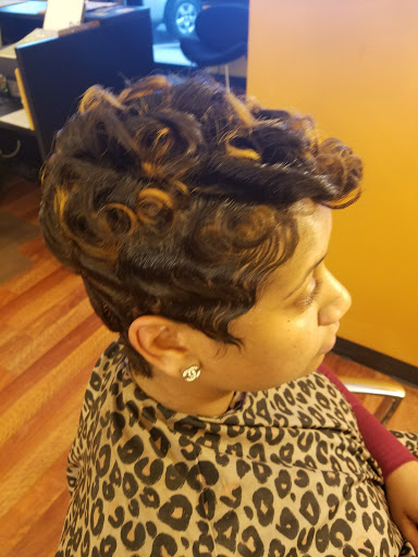 Beauty Salon «Upscale Salon & Weave Center», reviews and photos, 4447 Wade Green Rd, Kennesaw, GA 30144, USA