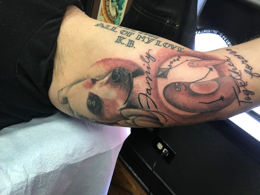 Tattoo Shop «Dovetail Tattoo», reviews and photos, 310 W 17th St, Austin, TX 78701, USA