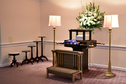 Funeral Home «Remick & Gendron Funeral Home/Crematory», reviews and photos, 811 Lafayette Rd, Hampton, NH 03842, USA