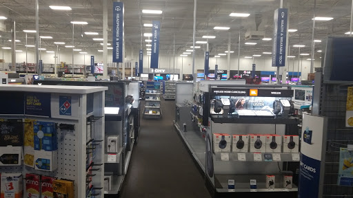 Electronics Store «Best Buy», reviews and photos, 2452 E Springs Dr, Madison, WI 53704, USA