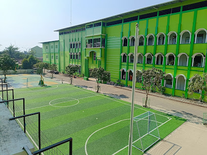 SMP ISLAM QURANI AL BAHJAH PUSAT