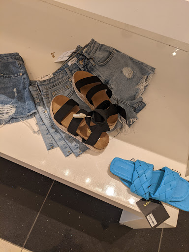 Clothing Store «Forever 21», reviews and photos, 23000 Eureka Rd #1360, Taylor, MI 48180, USA