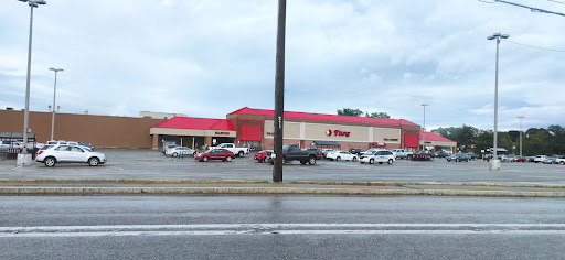 Supermarket «TOPS Friendly Markets», reviews and photos, 390 W Main St, Batavia, NY 14020, USA