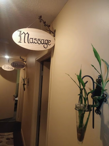 Beauty Salon «Strandz Salon & Threadz Boutique», reviews and photos, 322 Vincennes St, New Albany, IN 47150, USA