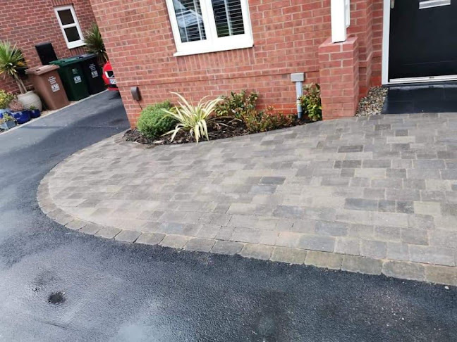 Reviews of 4 Seasons Paving Co in Derby - Construction company