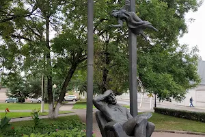 Marc Chagall Monument image