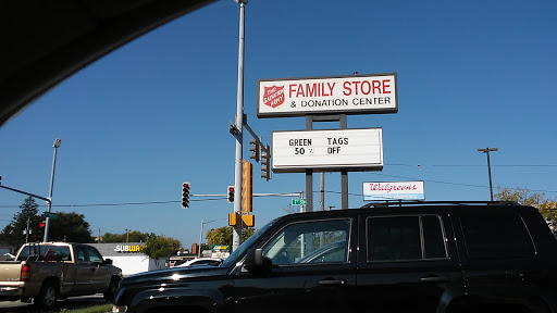 Thrift Store «The Salvation Army Family Store & Donation Center», reviews and photos