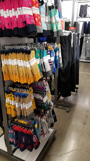 Clothing Store «Old Navy», reviews and photos, 2843 S Rochester Rd, Rochester, MI 48307, USA
