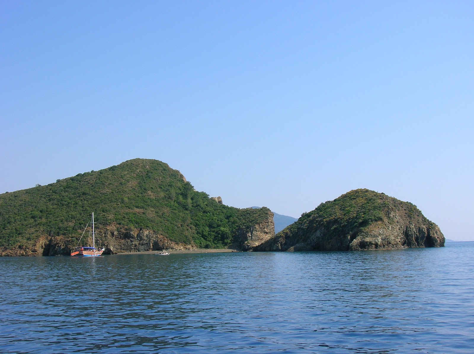 Photo de Fethiye'de Bir Koy IV avec caillou brun de surface