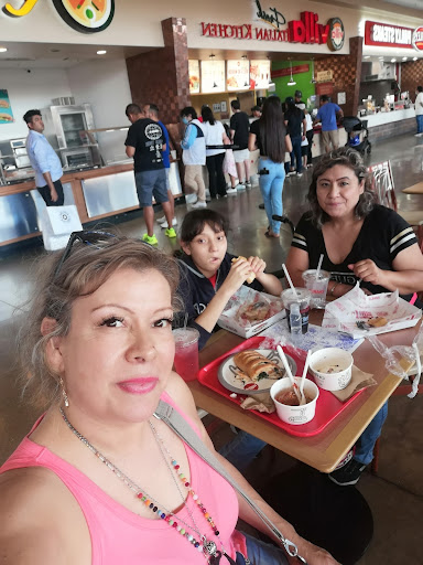 Shopping Mall «Rio Grande Valley Premium Outlets», reviews and photos, 5001 E Expy 83, Mercedes, TX 78570, USA