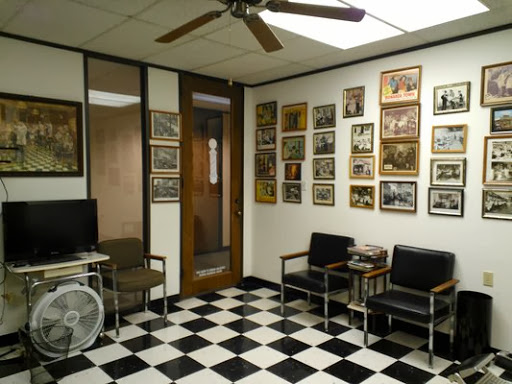 Barber Shop «Woodlake Barber Shop», reviews and photos, 2537 S Gessner Rd #101, Houston, TX 77063, USA