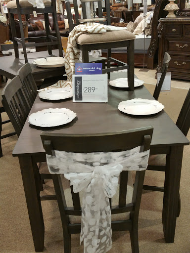 Furniture Store «Ashley HomeStore», reviews and photos, 1715 E Independence St, Springfield, MO 65804, USA