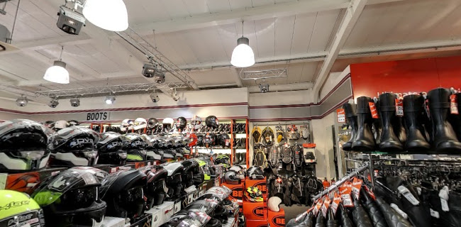 Reviews of J&S Accessories - Stockwell in London - Motorcycle dealer