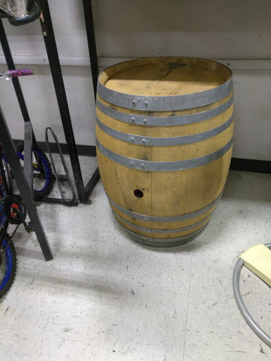 Thrift Store «Superior Thrift Store», reviews and photos, 1135 N Wilson Way, Stockton, CA 95205, USA