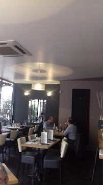 Atmosphère du Restaurant français Le Bouche à Oreille à Maisons-Laffitte - n°11