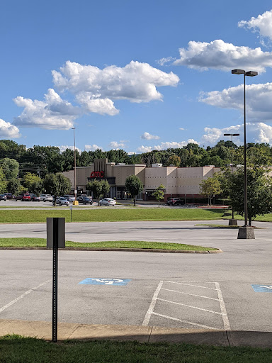 Movie Theater «AMC Johnson City 14», reviews and photos, 1805 N Roan St, Johnson City, TN 37601, USA