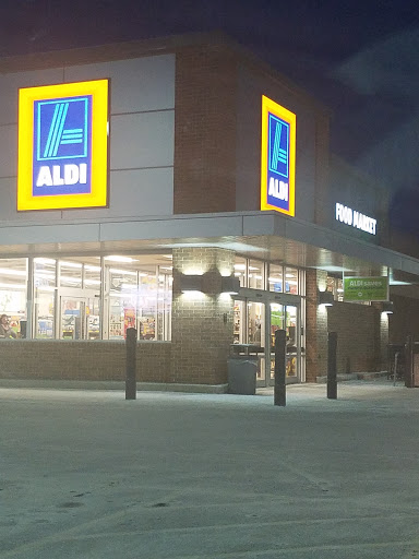 Supermarket «ALDI», reviews and photos, 301 Greenbriar Dr, Normal, IL 61761, USA