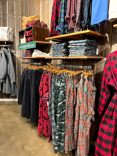 Clothing Store «L.L. Bean», reviews and photos, 75 Evergreen Way, South Windsor, CT 06074, USA