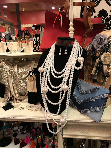 Lingerie Store «LiviRae Lingerie», reviews and photos, 440 Ernest W Barrett Pkwy NW #31, Kennesaw, GA 30144, USA