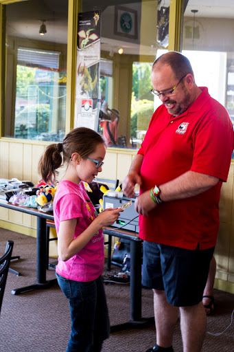 Pizza Restaurant «Round Table Pizza», reviews and photos, 10070 SW Barbur Blvd, Portland, OR 97219, USA