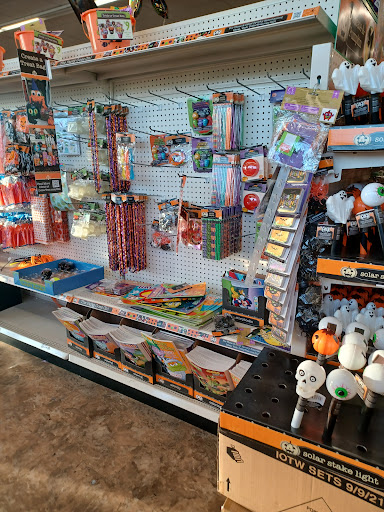 Dollar Store «Dollar Tree», reviews and photos, 1840 Long Beach Blvd, Long Beach, CA 90806, USA