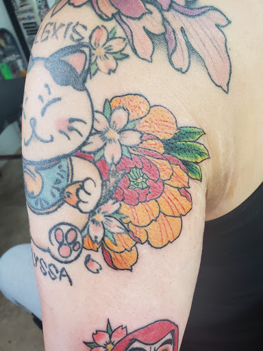 Tattoo Shop «Shogun Tattoo», reviews and photos, 2480 E Colorado Blvd, Pasadena, CA 91107, USA