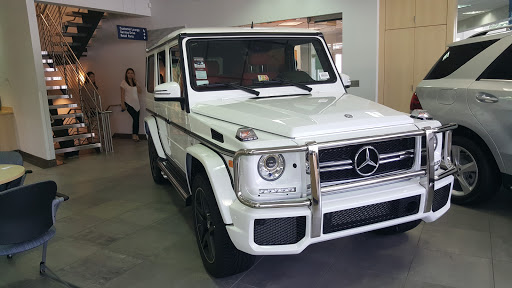 Mercedes Benz Dealer «Mercedes-Benz of Tysons Corner», reviews and photos, 8545 Leesburg Pike, Vienna, VA 22182, USA