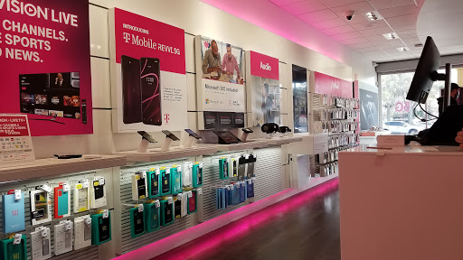 Cell Phone Store «T-Mobile», reviews and photos, 150 S State Rd 434 #1085, Altamonte Springs, FL 32714, USA