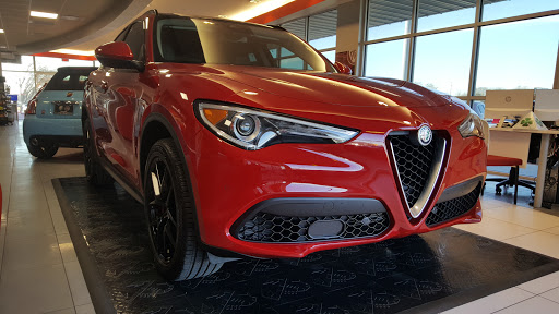 Car Dealer «Alfa Romeo FIAT of McKinney», reviews and photos, 800 N Central Expy, McKinney, TX 75070, USA