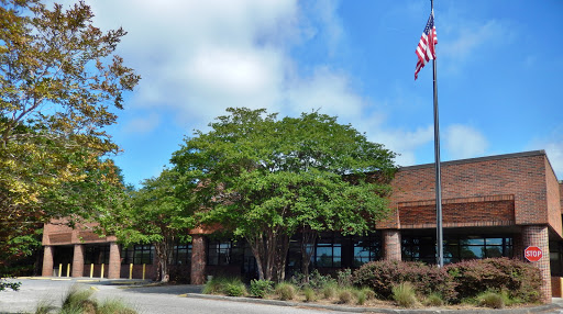 Post Office «United States Postal Service», reviews and photos, 1050 Johnnie Dodds Blvd, Mt Pleasant, SC 29464, USA