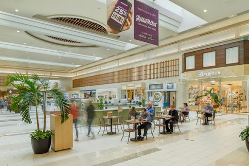 Shopping Mall «Oxmoor Center», reviews and photos, 7900 Shelbyville Rd, Louisville, KY 40222, USA