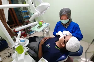 PRAKTEK BERSAMA OSMARO DENTAL CARE by drg. Ervyanti Audri Anwar image