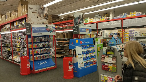 Office Supply Store «Staples», reviews and photos, 176 S Broadway, Salem, NH 03079, USA