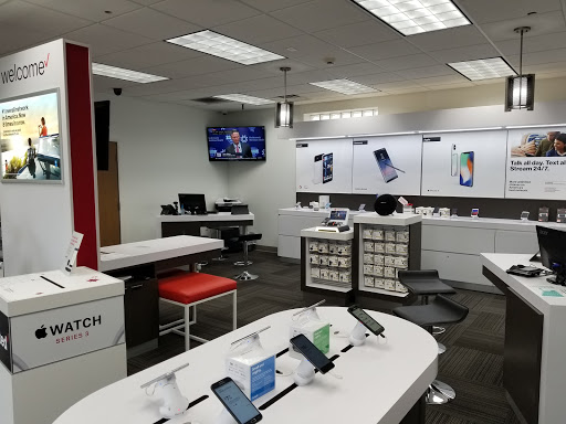 Cell Phone Store «Verizon Authorized Retailer - Wireless Zone», reviews and photos, 1515 N W Ave, Jackson, MI 49202, USA