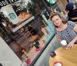 Plaza La Estacion photo