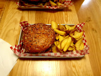Plats et boissons du Restaurant de hamburgers Burger'n'Co St Cyprien à Toulouse - n°8