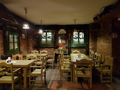 Restauracja Piwniczka Piccolo - Wolności 27a, 41-500 Chorzów, Poland