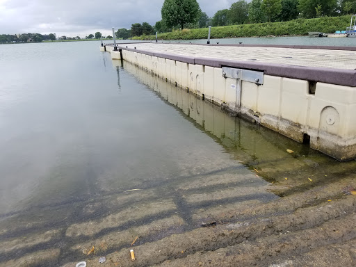 Park «Lake Park», reviews and photos, 2100-2198 Lee St, Des Plaines, IL 60018, USA